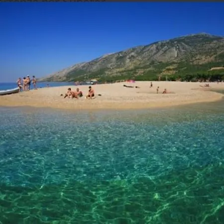 Διαμέρισμα Meri *