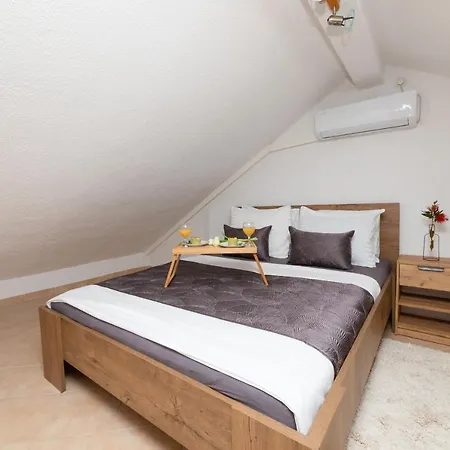 Meri * سوتيفان